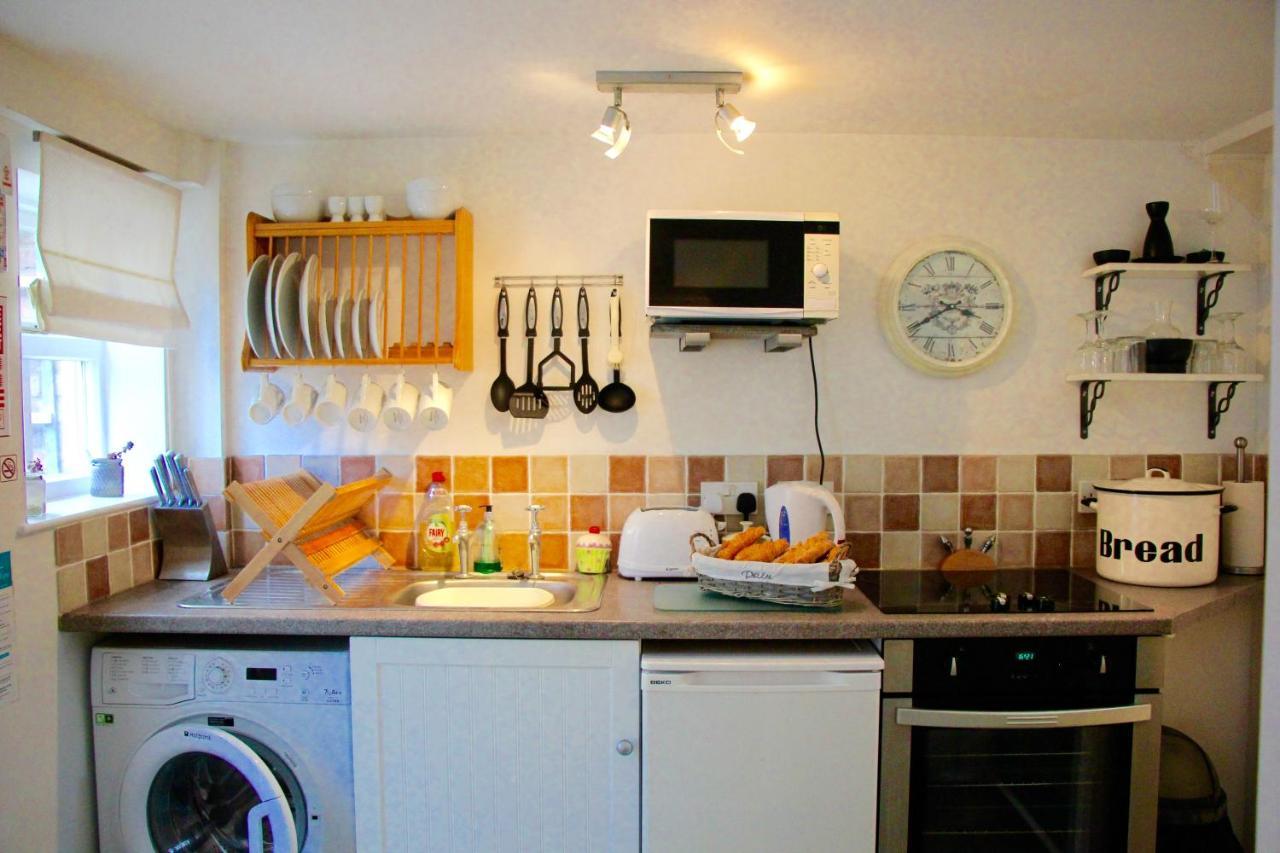 Romantic Flint Cottage On The Suffolk Coast サックスマンダム エクステリア 写真