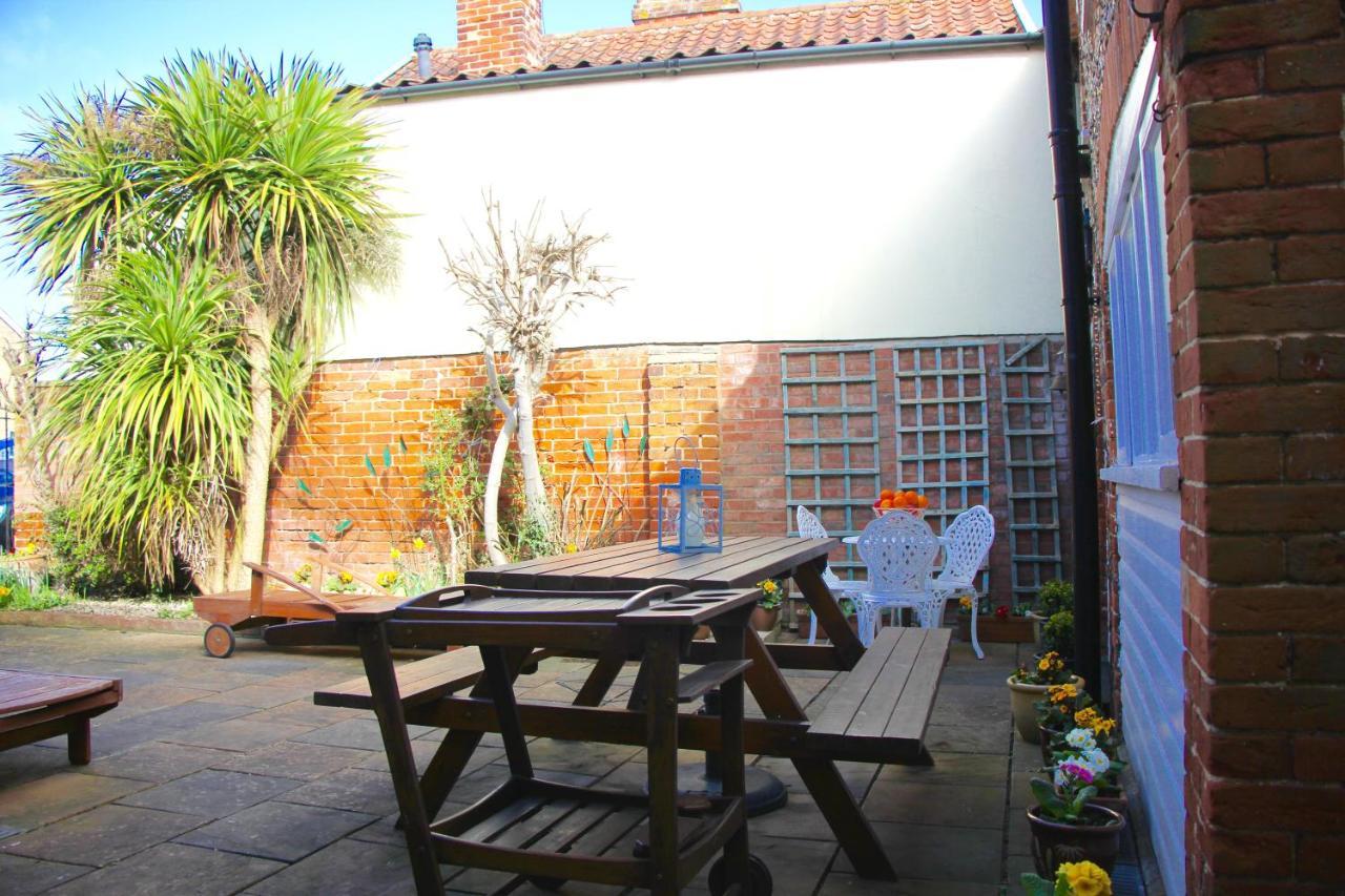 Romantic Flint Cottage On The Suffolk Coast サックスマンダム エクステリア 写真