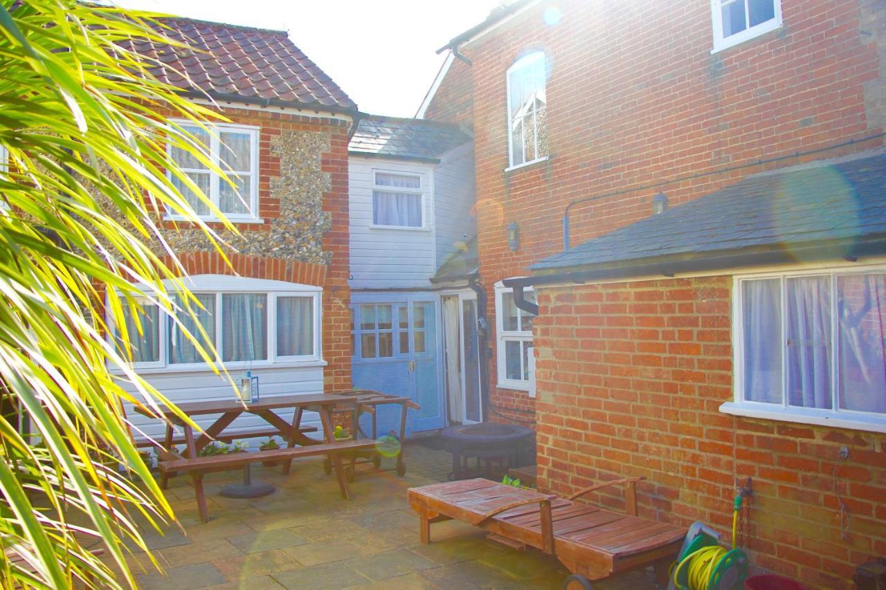 Romantic Flint Cottage On The Suffolk Coast サックスマンダム エクステリア 写真