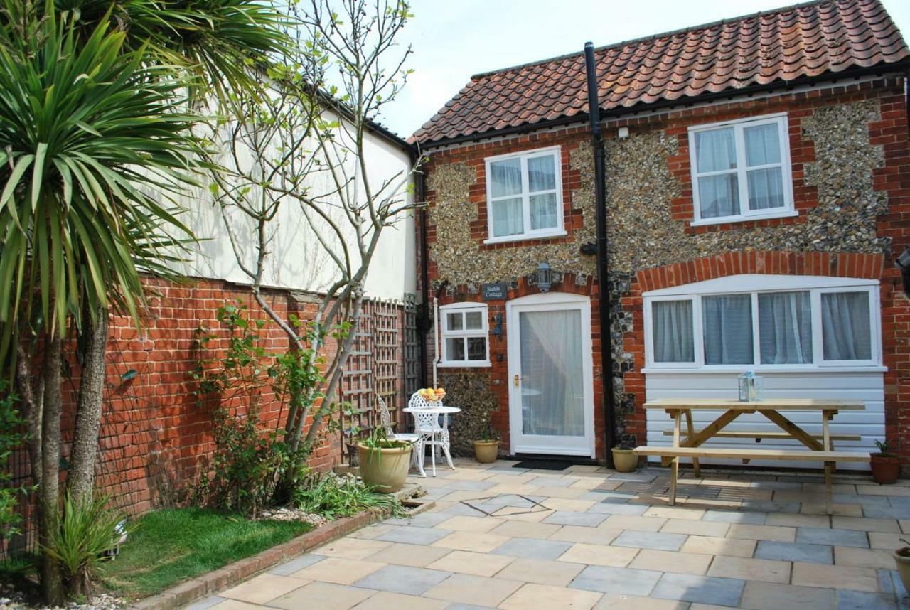 Romantic Flint Cottage On The Suffolk Coast サックスマンダム エクステリア 写真